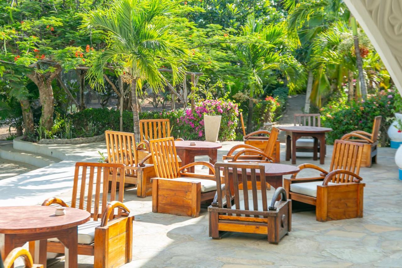 Sun Palm Beach Resort 와타무 외부 사진