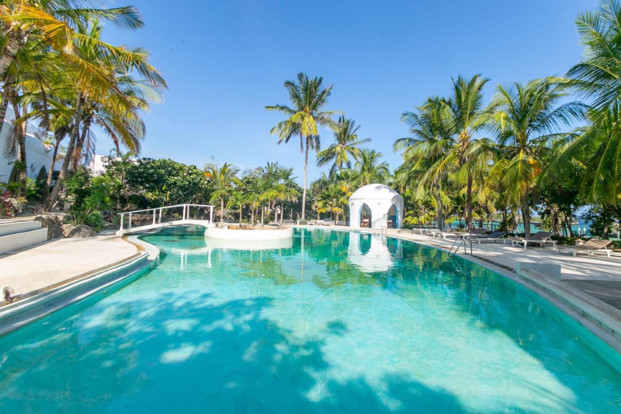 Sun Palm Beach Resort 와타무 외부 사진